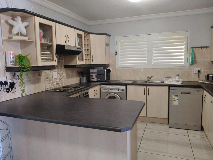 3 Bedroom Property for Sale in Jeffreys Bay Central Eastern Cape